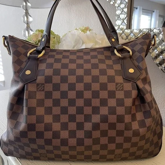 SOLD Louis Vuitton Evora MM - Picture 2 of 6